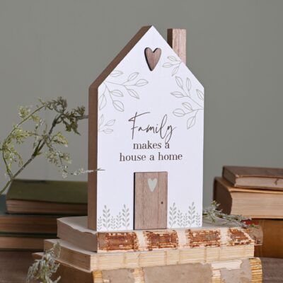 Family Makes A House A Home Plaque