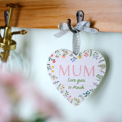 Mum Floral Heart Plaque